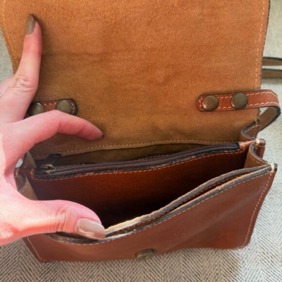 Patricia Nash Leather Crossbody - Picture 3 of 4